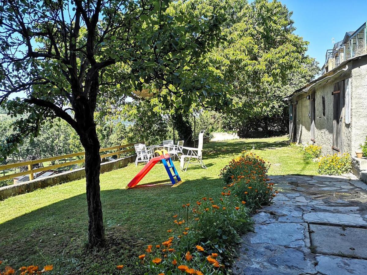 Casa Adosada Con Gran Jardin En Osseja Villa Exterior foto