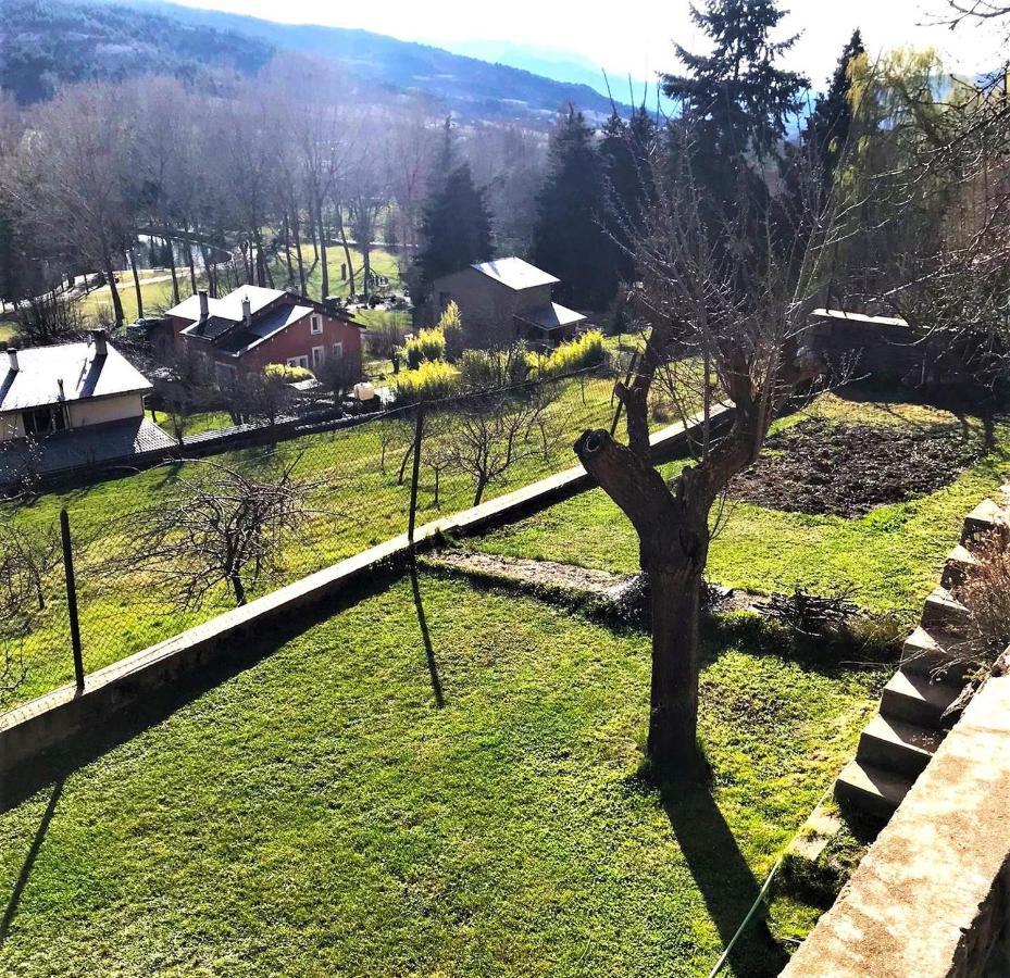 Casa Adosada Con Gran Jardin En Osseja Villa Exterior foto